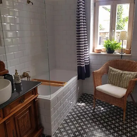 Semesterbostad Belvarosi Kerteshaz *