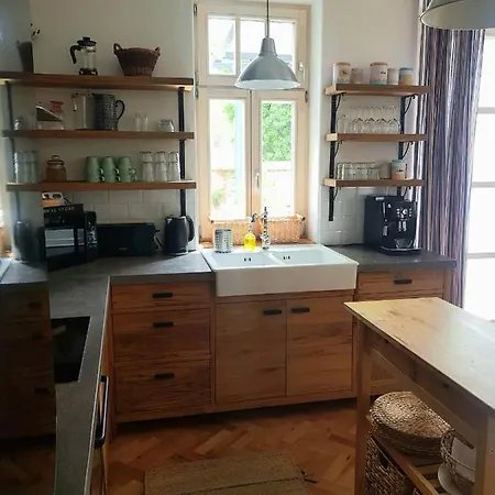 Belvarosi Kerteshaz Кестхей