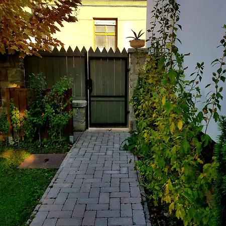 Belvarosi Kerteshaz Semesterbostad