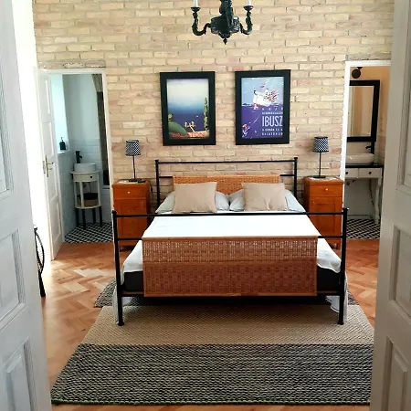 Belvarosi Kerteshaz Dom wakacyjny Keszthely