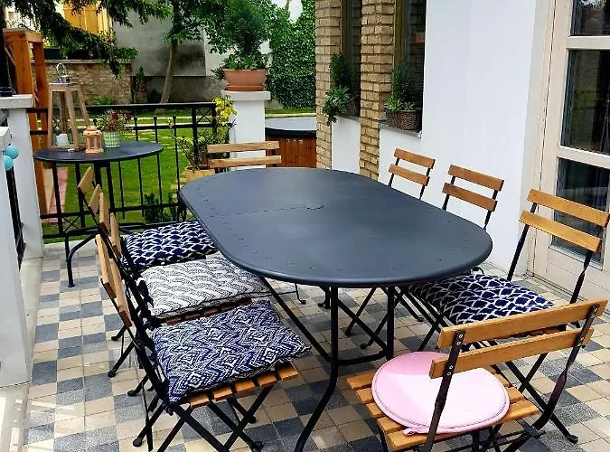 Belvarosi Kerteshaz Ferienhaus