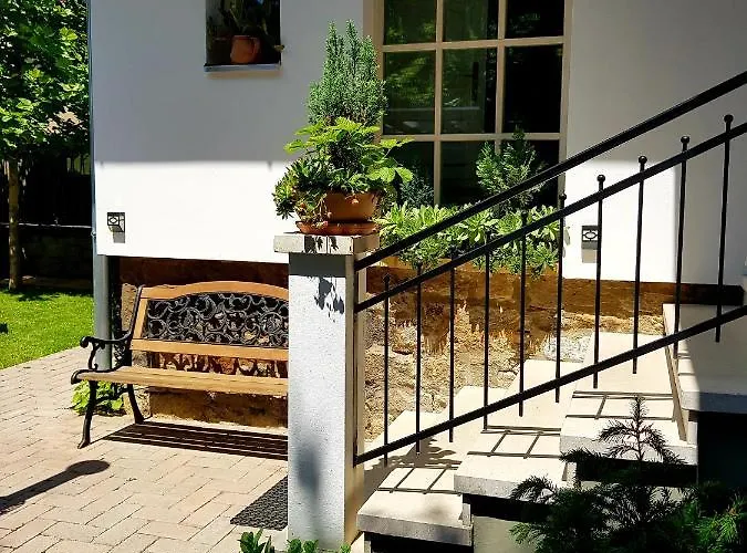 Ferienhaus Belvarosi Kerteshaz