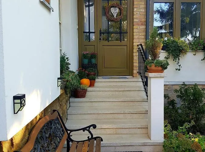 Belvarosi Kerteshaz Ferienhaus Keszthely