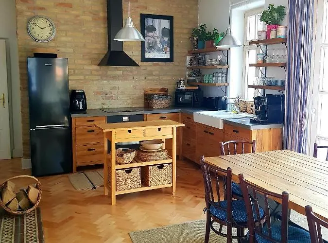 Belvarosi Kerteshaz Ferienhaus *