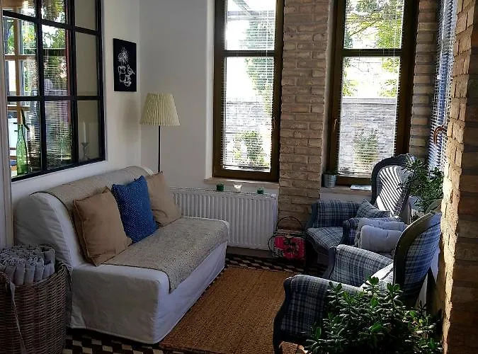 Belvarosi Kerteshaz קסזטלי