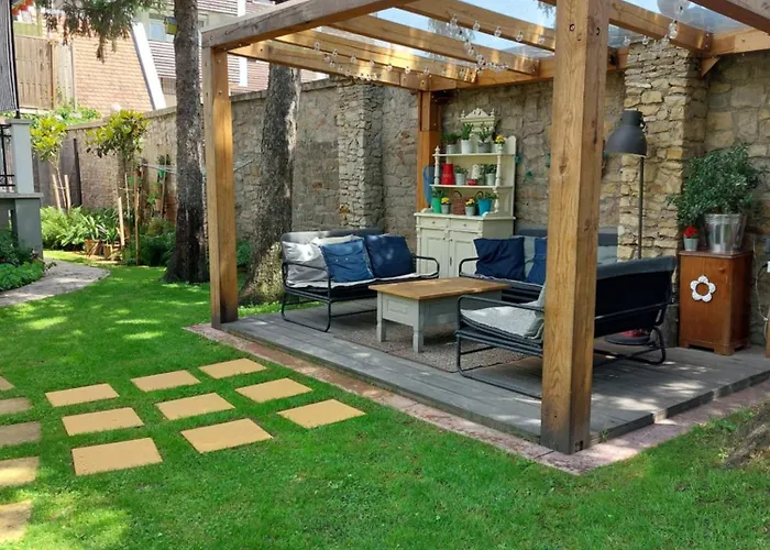 Belvarosi Kerteshaz *